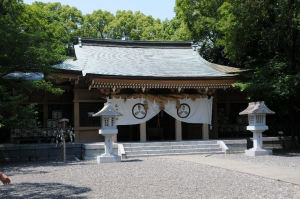 山内神社本殿