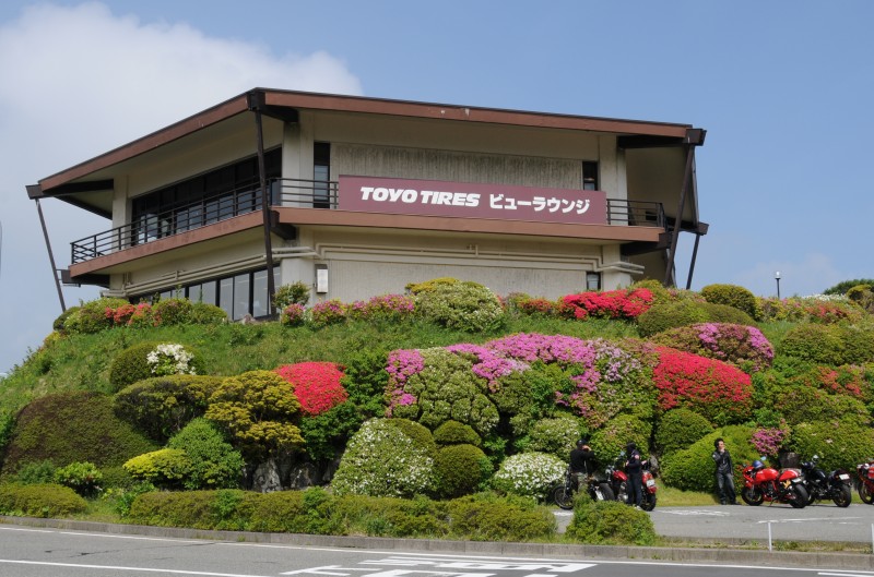 TOYO TIRES ターンパイク