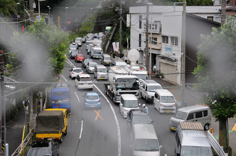 車の流れが悪くなっています