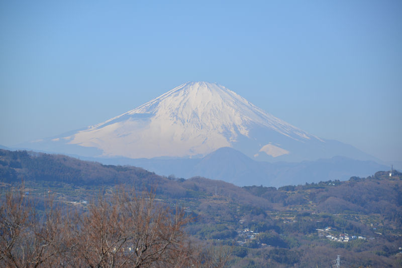 丸い山は「矢倉岳」