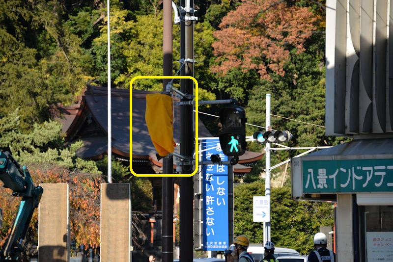 信号機にはまだカバーが