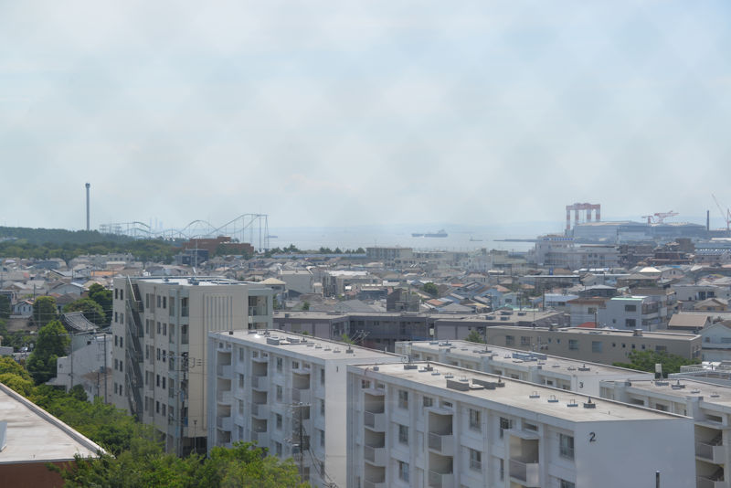 八景島シーパラのサーフコースターがみえて