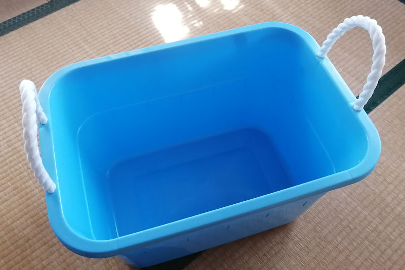 メダカの新居と麦飯石