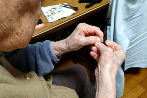 101歳で裁縫